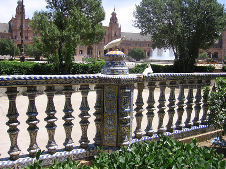 Seville-08 Plaza de Espana railing
